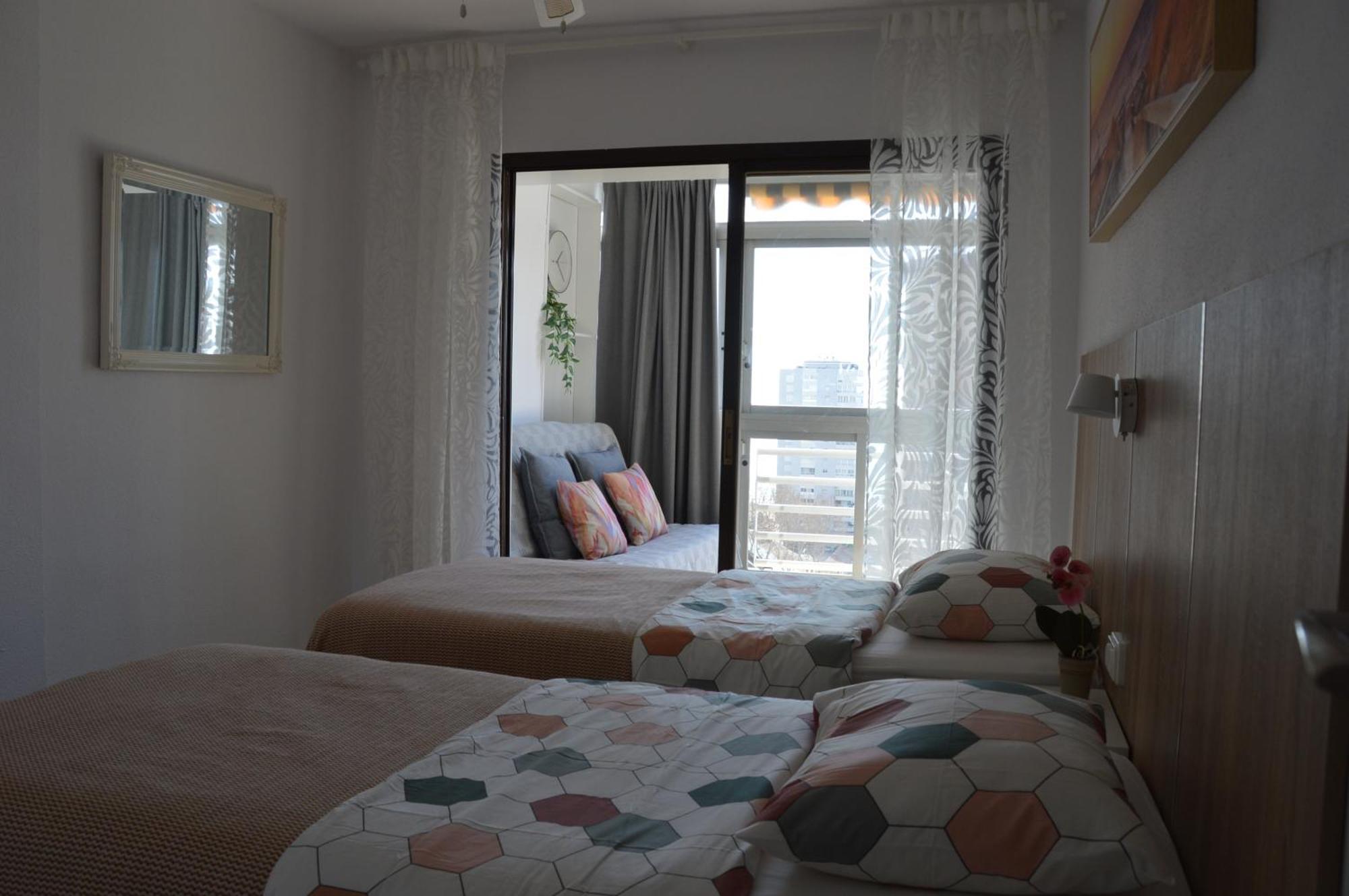 Apartamentos Provima Бенидорм Экстерьер фото